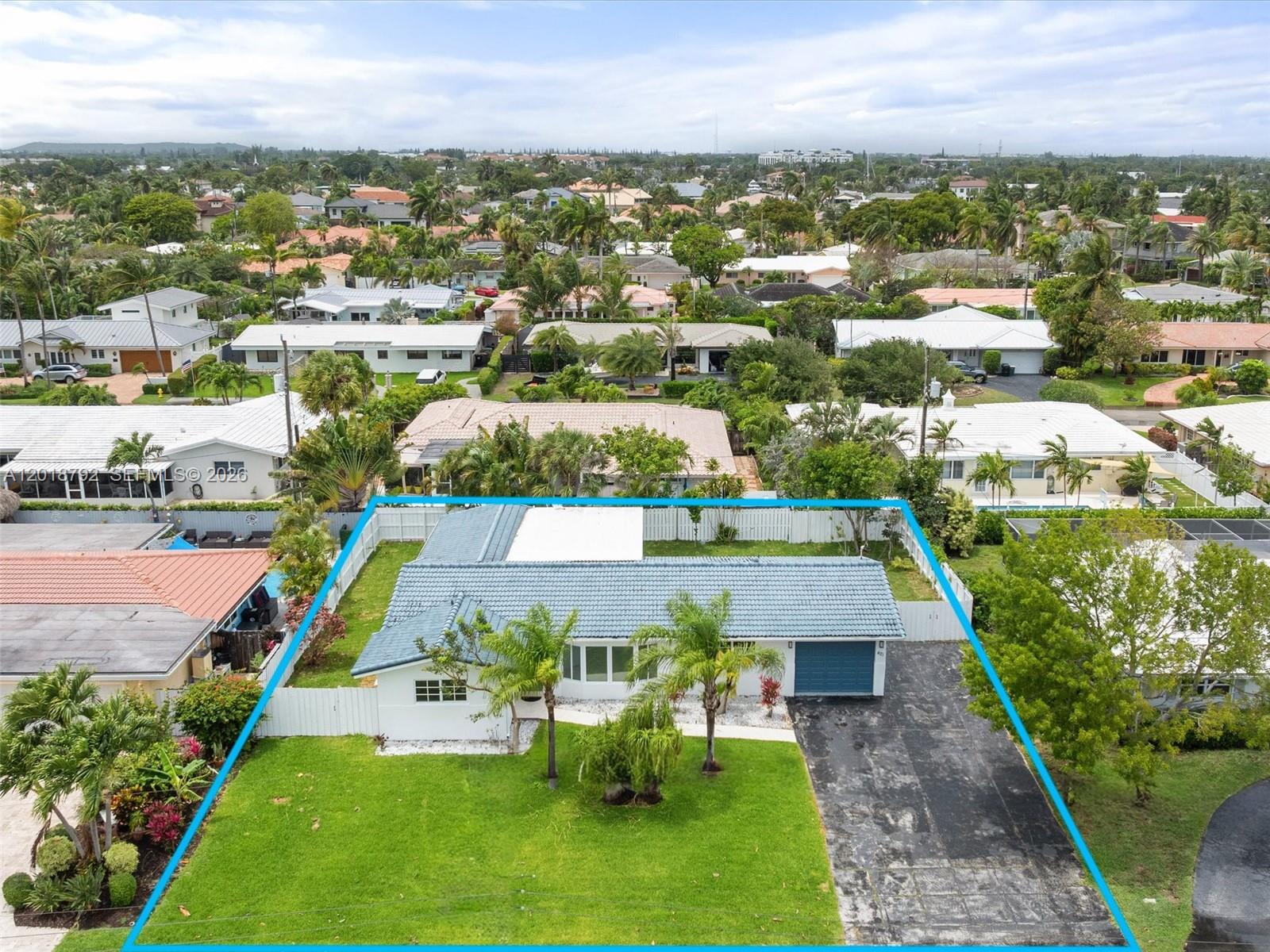 VENETIAN ISLES 3RD SEC - Residential