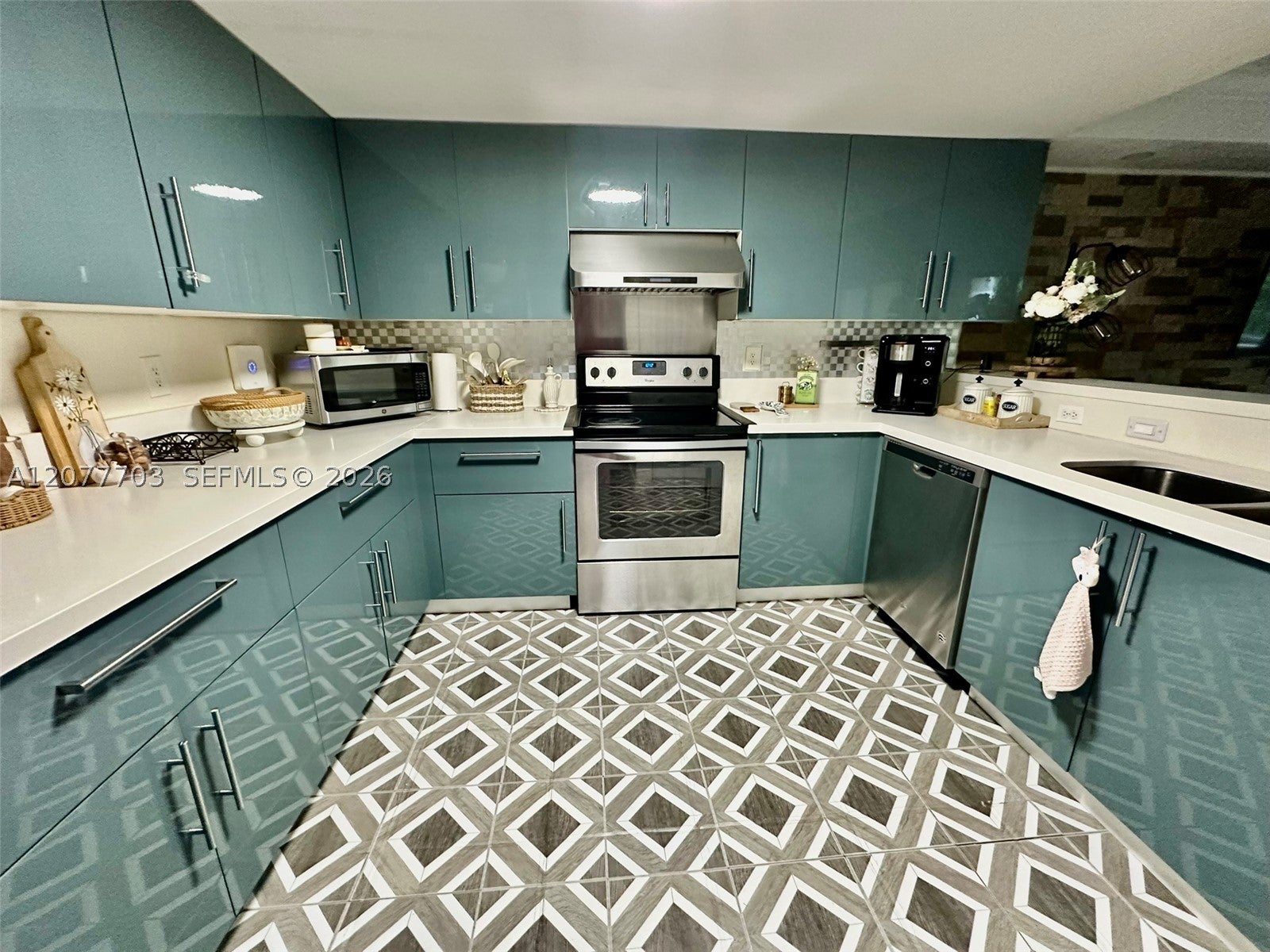 10901 NW 88th Ter 804