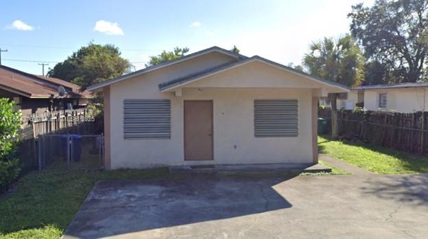 Great 2-bedroom unit in a great location. Ready to move in. Come and find your new home.