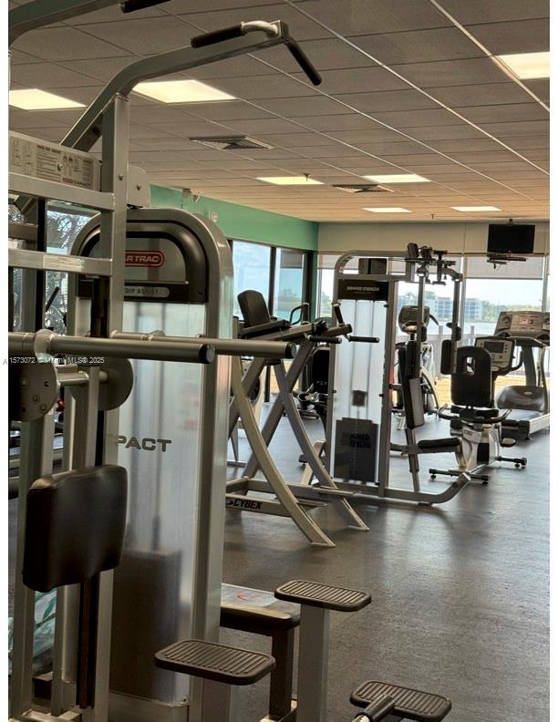 LAKE EMERALD CONDOMINIUM - Residential