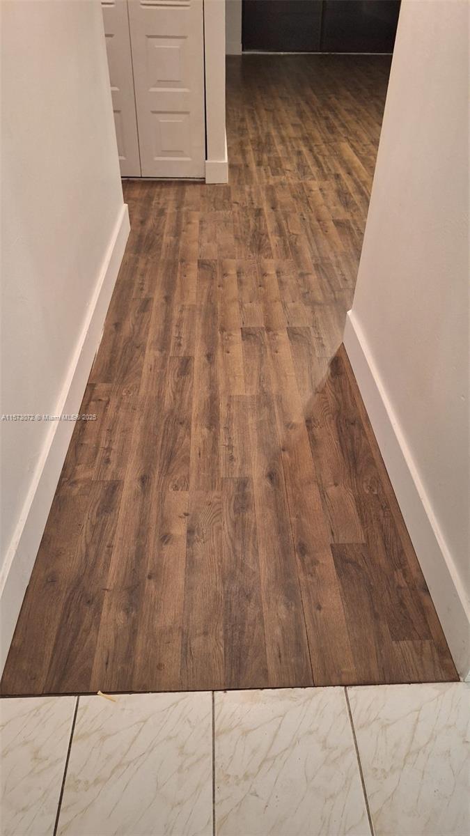 LAKE EMERALD CONDOMINIUM - Residential