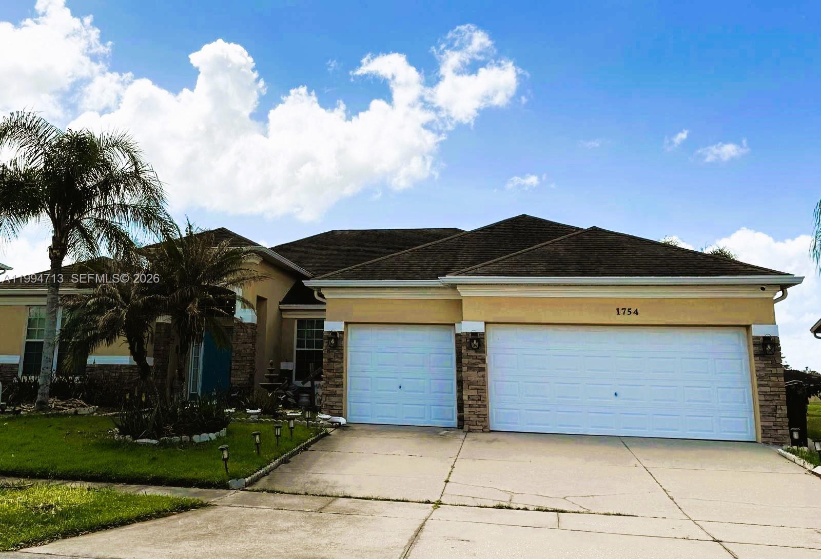 SHINGLE CREEK REVERVE - Residential