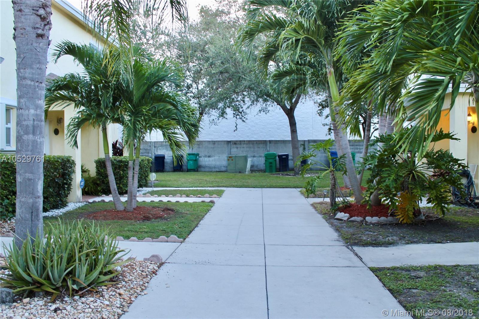 POINT ROYALE BLDGS FIVE&S - Residential