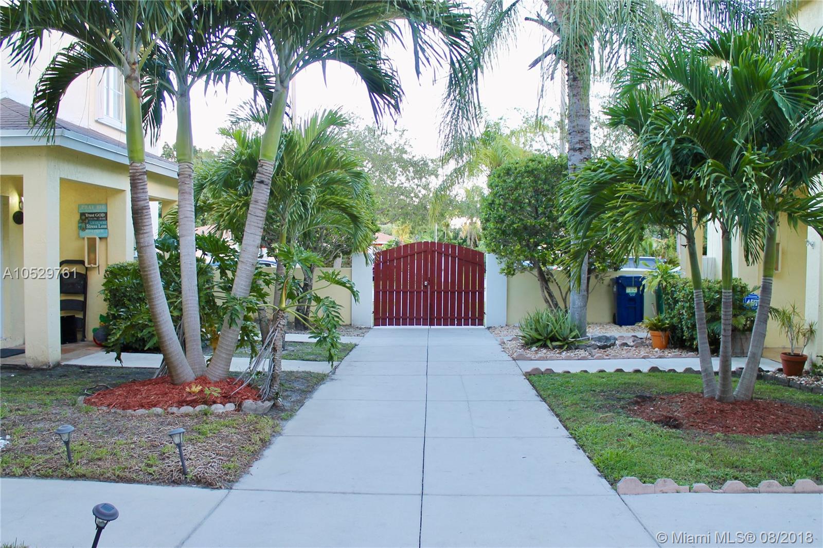 POINT ROYALE BLDGS FIVE&S - Residential