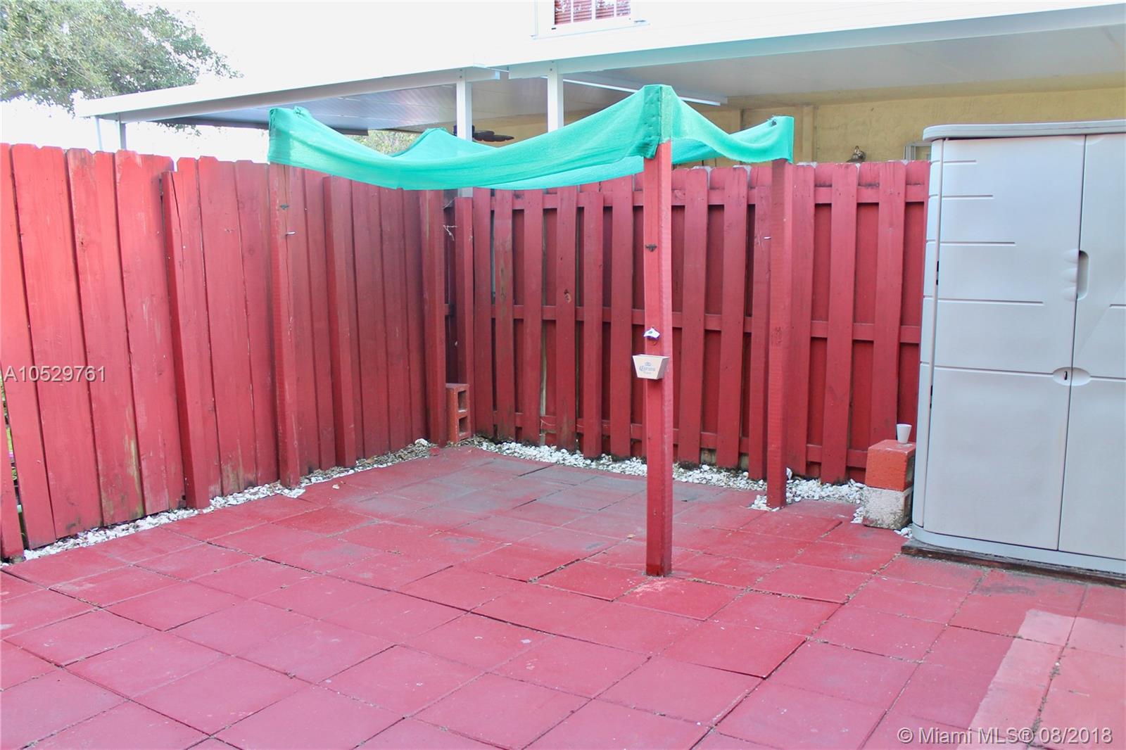 POINT ROYALE BLDGS FIVE&S - Residential