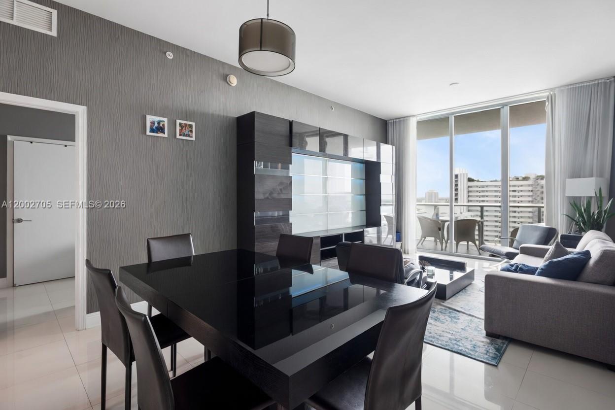 ELOQUENCE ON THE BAY COND - Residential