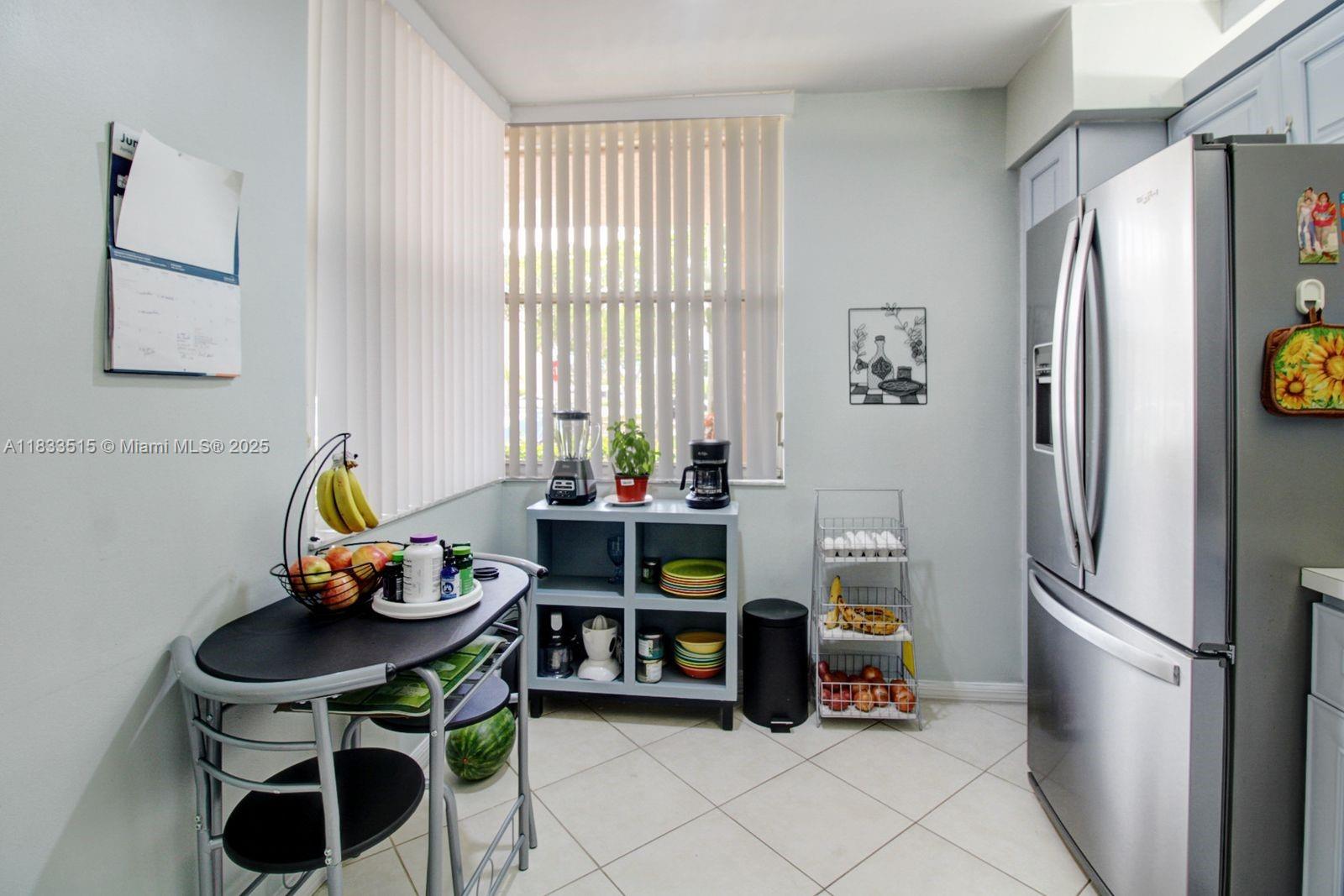 SUNRISE LAKES 186 CONDO - Residential