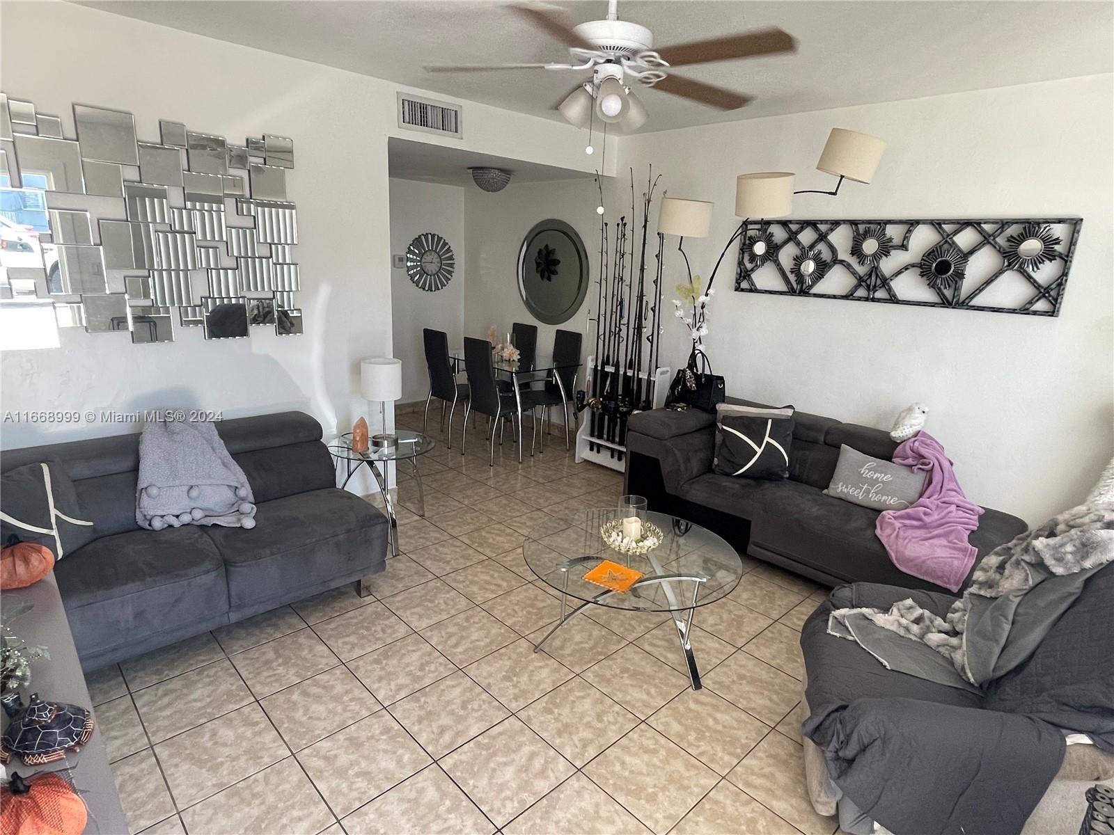 2725 SW 21st Ter