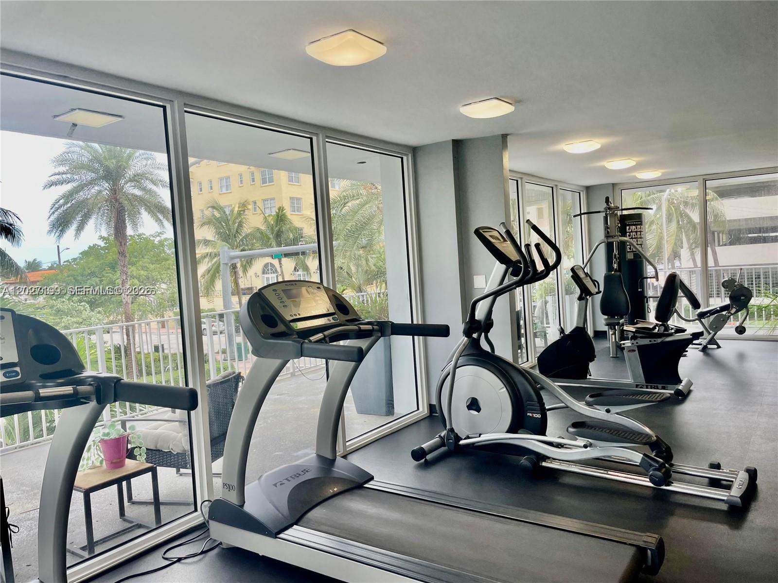 ISLANDER CONDO APTS - Residential