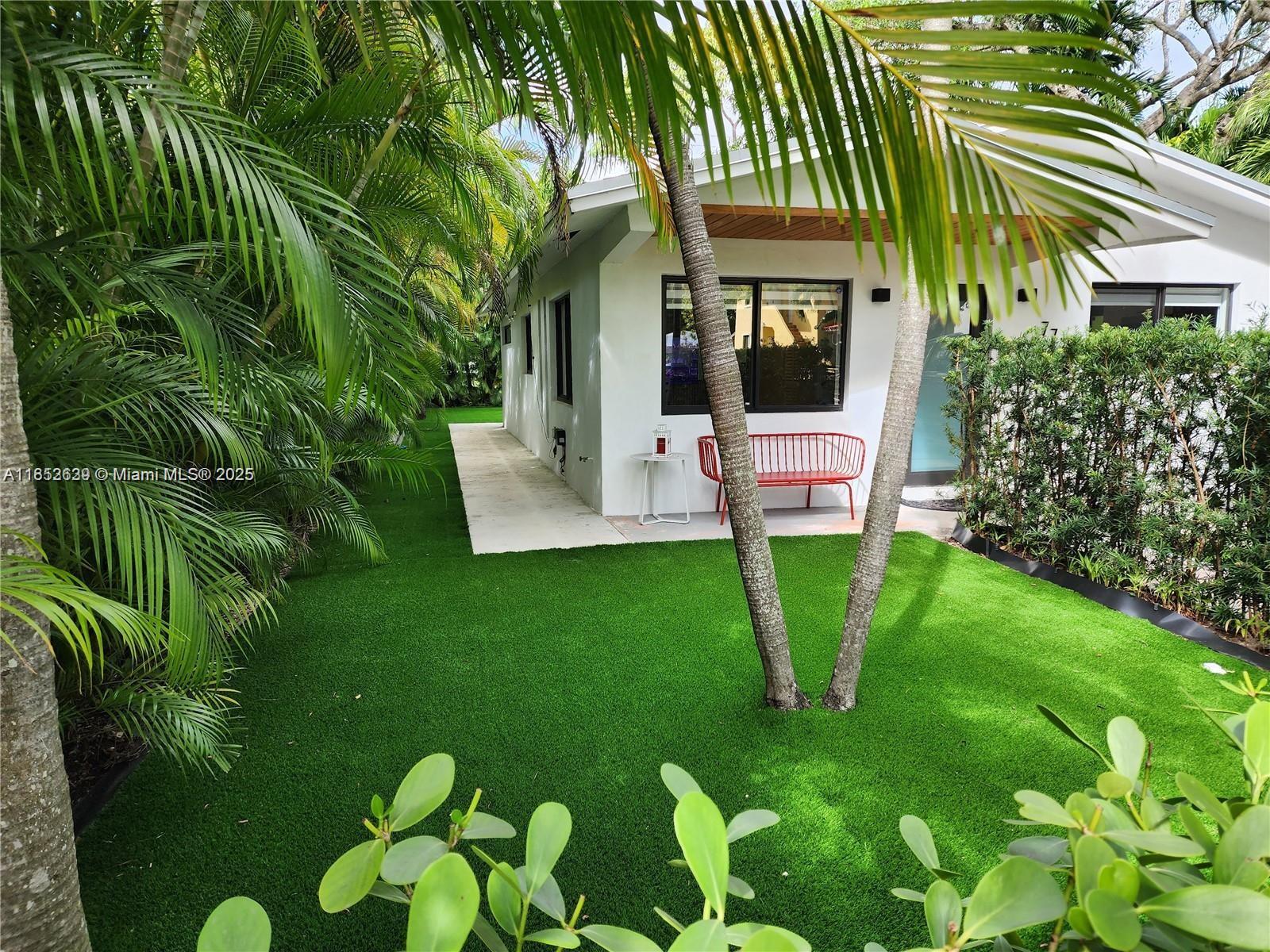 Spectacular 3/2 single-story home in PRIME 33137. Large private yard, 3-car parking. Steps from Design District & Wynwood. High-growth area, perfect for investors. Ideal for vacation rental or personal use. Close to I-95, Miami Beach, Brickell & Downtown.