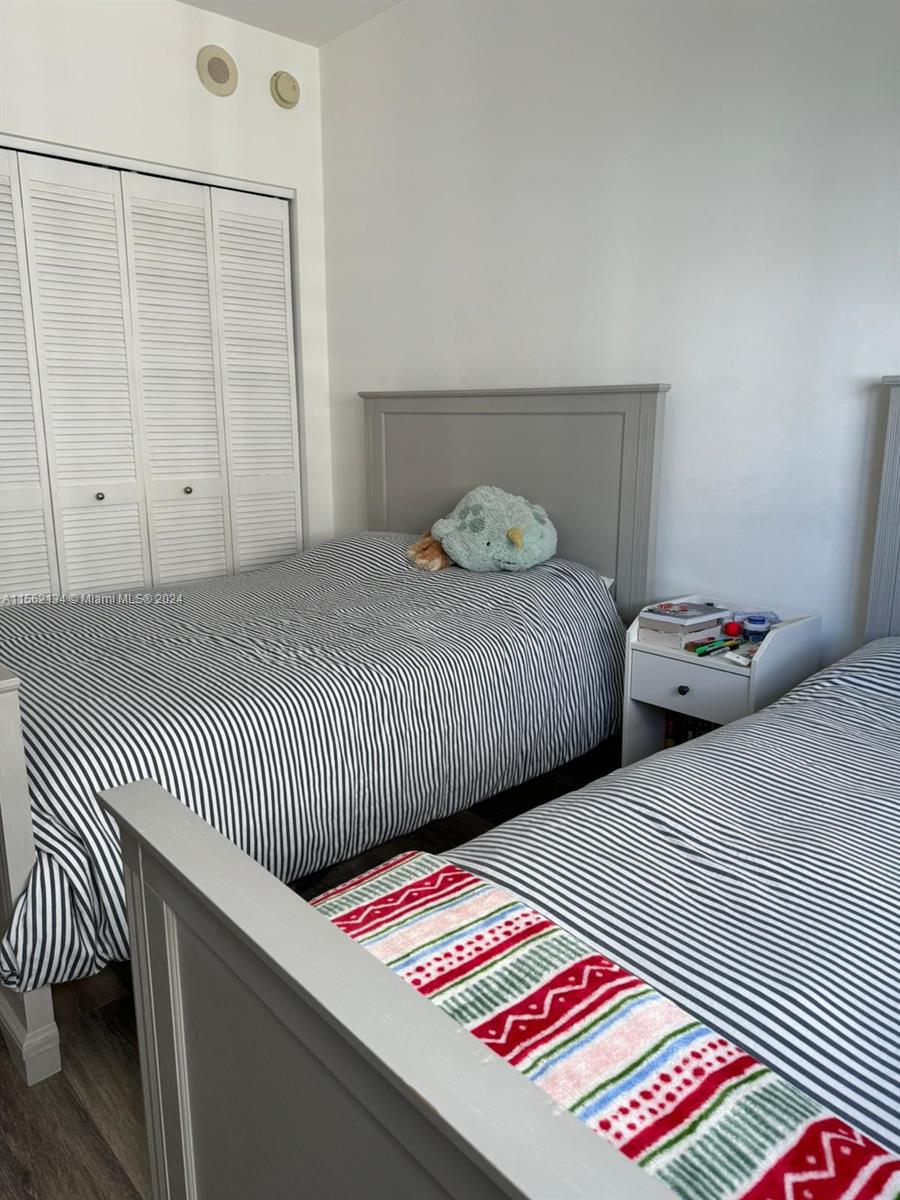 COURTS BRICKELL KEY CONDO - Residential Lease
