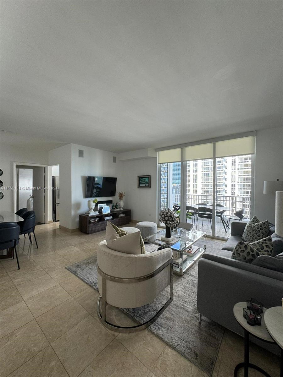 COURTS BRICKELL KEY CONDO - Residential Lease
