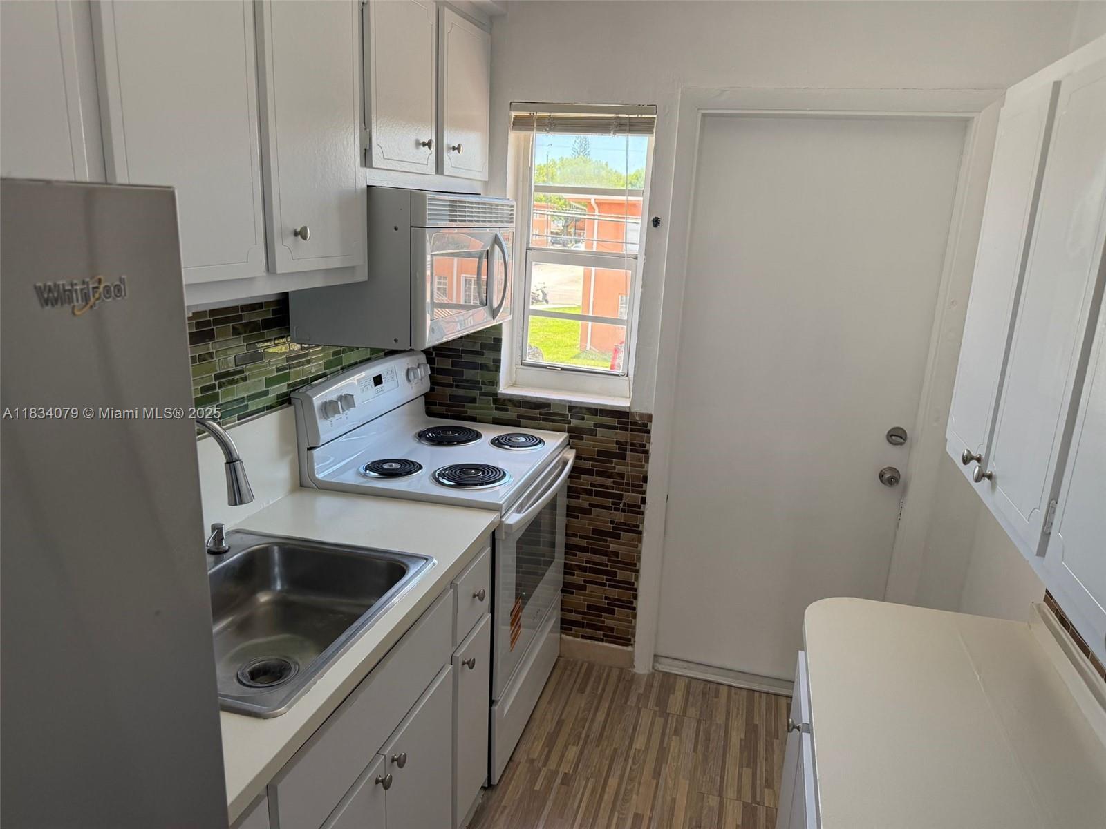 CORAL GARDENS CONDO BLDG - Residential