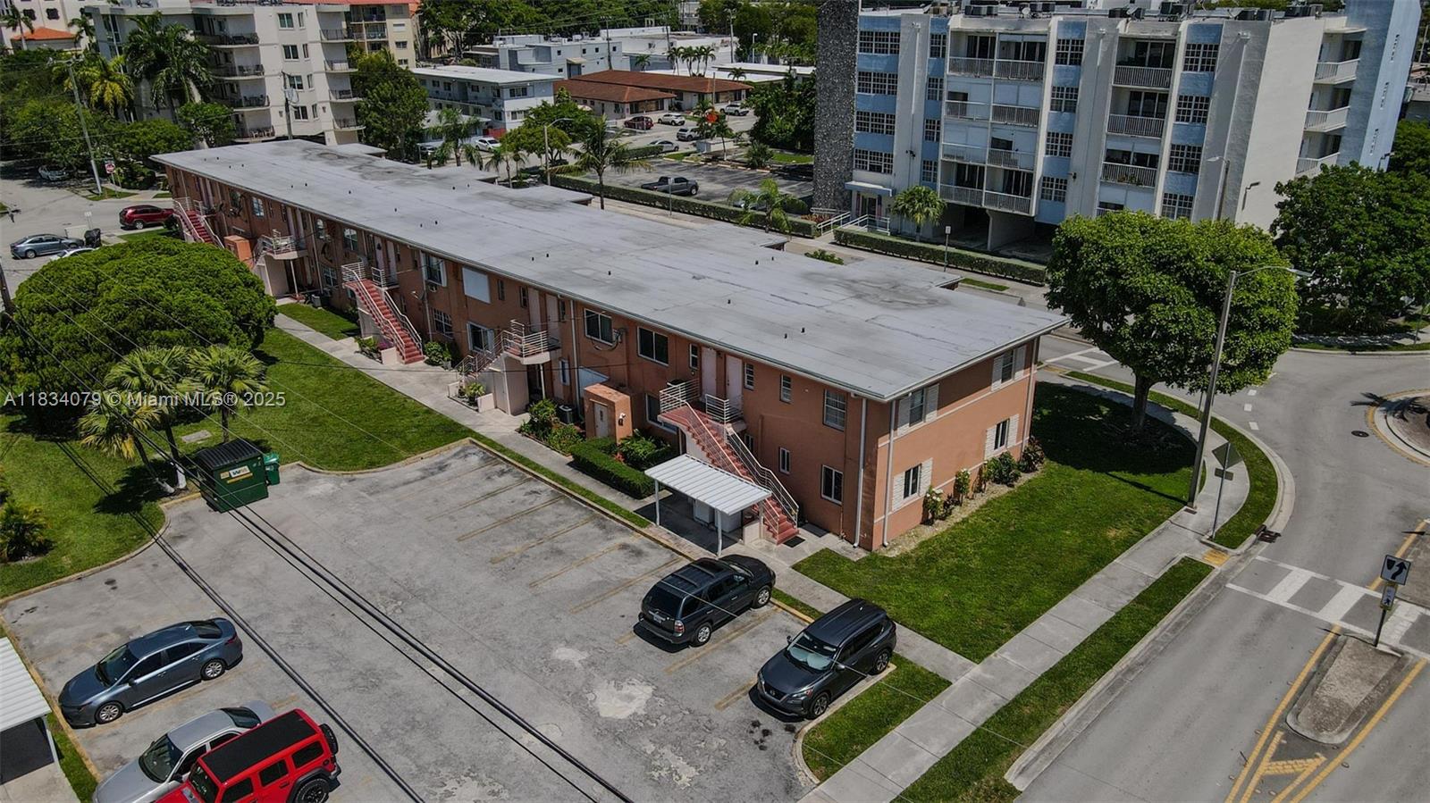 3600 SW 9th Ter 1B, Miami, FL, 33135/$275,000 3 3600 SW 9th Ter 1B