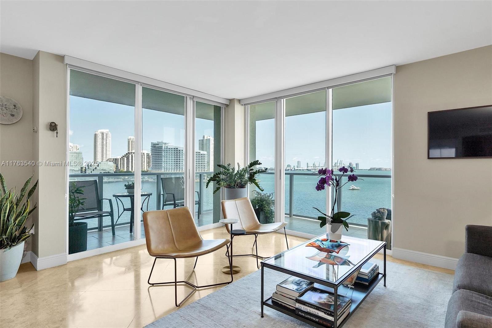 Property for Sale at 1155 Brickell Bay Dr 710, Miami, Broward County, Florida - Bedrooms: 2 
Bathrooms: 2  - $985,000