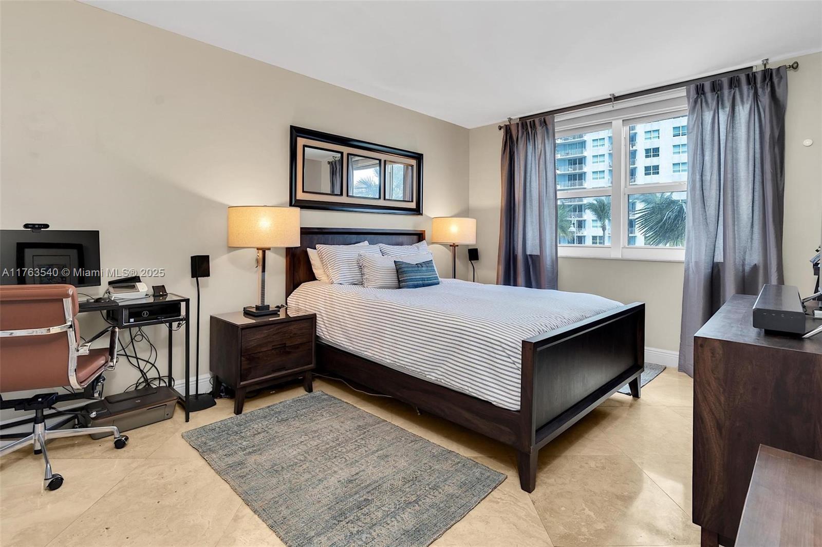 THE MARK ON BRICKELL COND - Residential