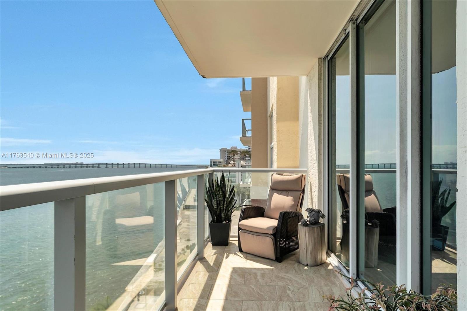 THE MARK ON BRICKELL COND - Residential