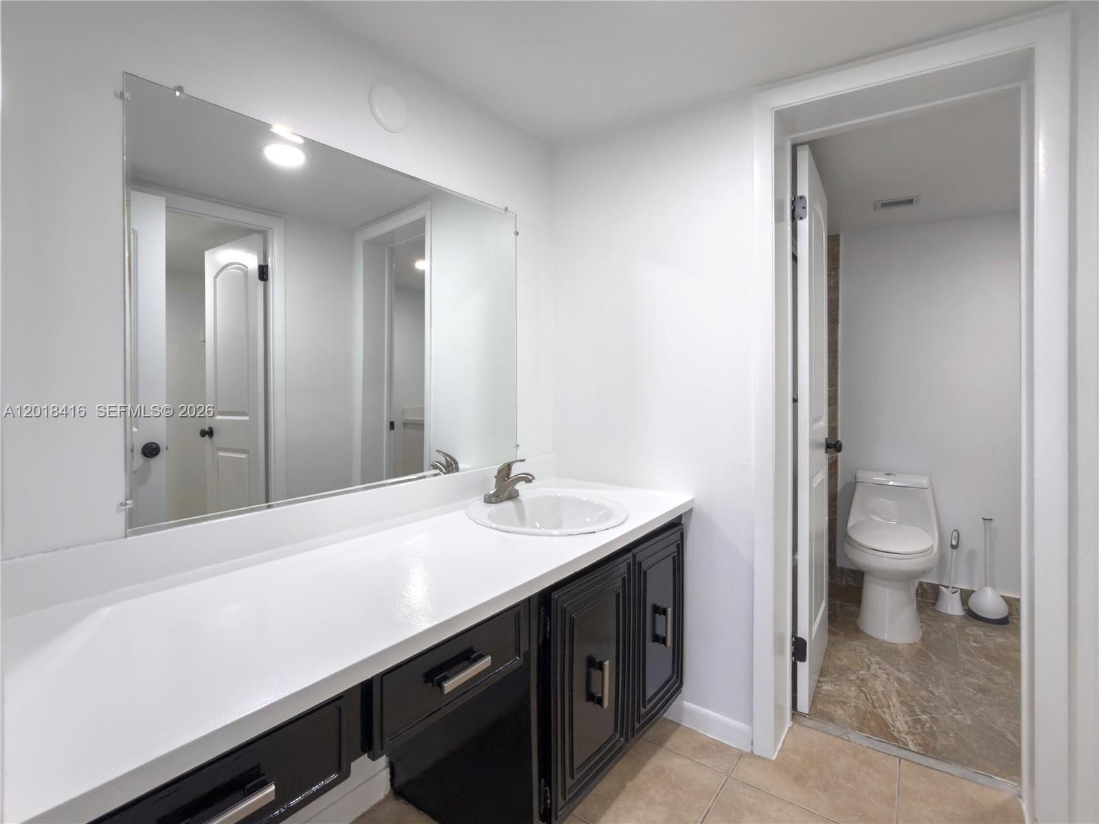 MONTECARLO CONDO - Residential