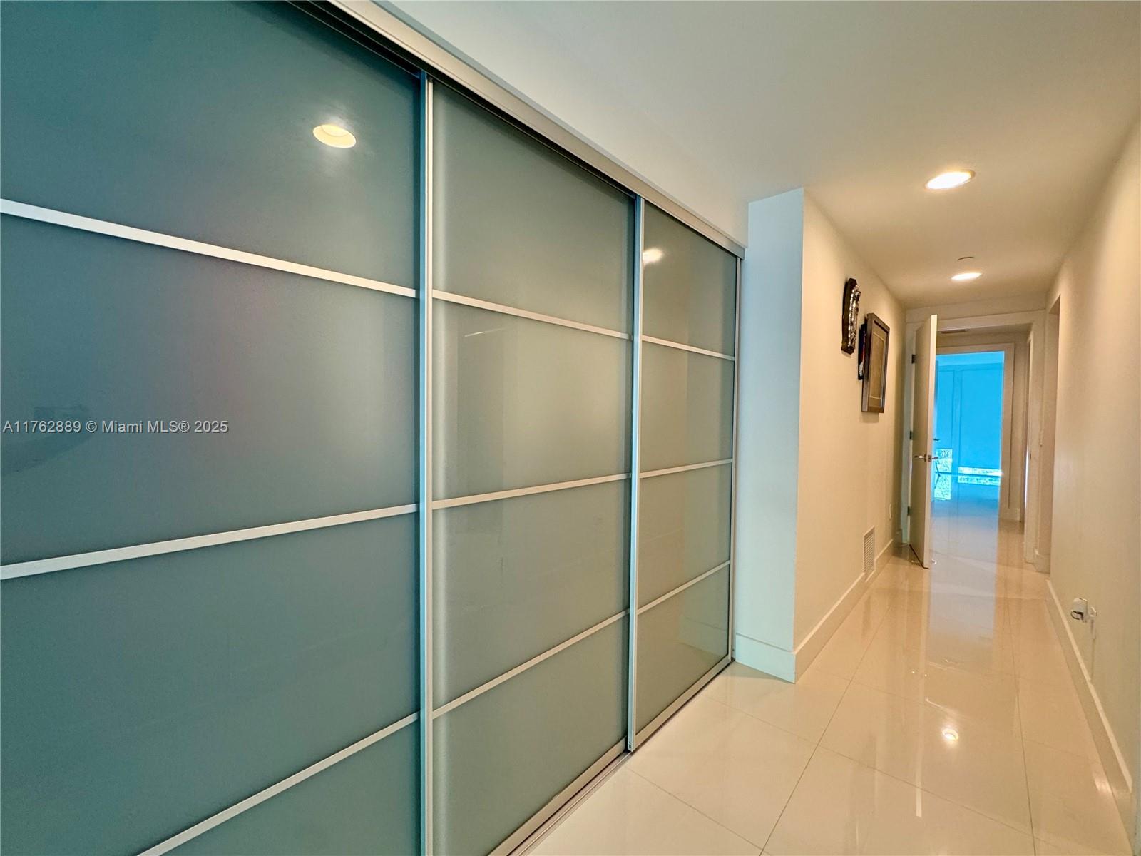 ARTECH RESIDENCES AT AVEN - Residential