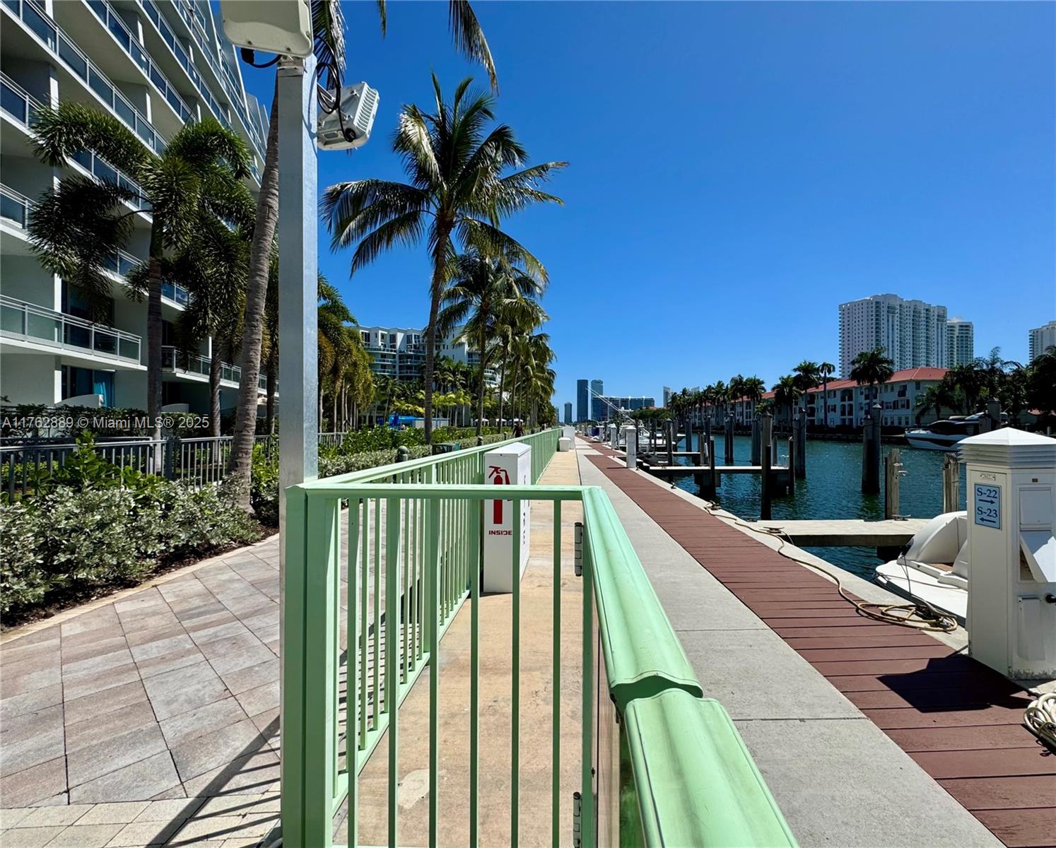 ARTECH RESIDENCES AT AVEN - Residential