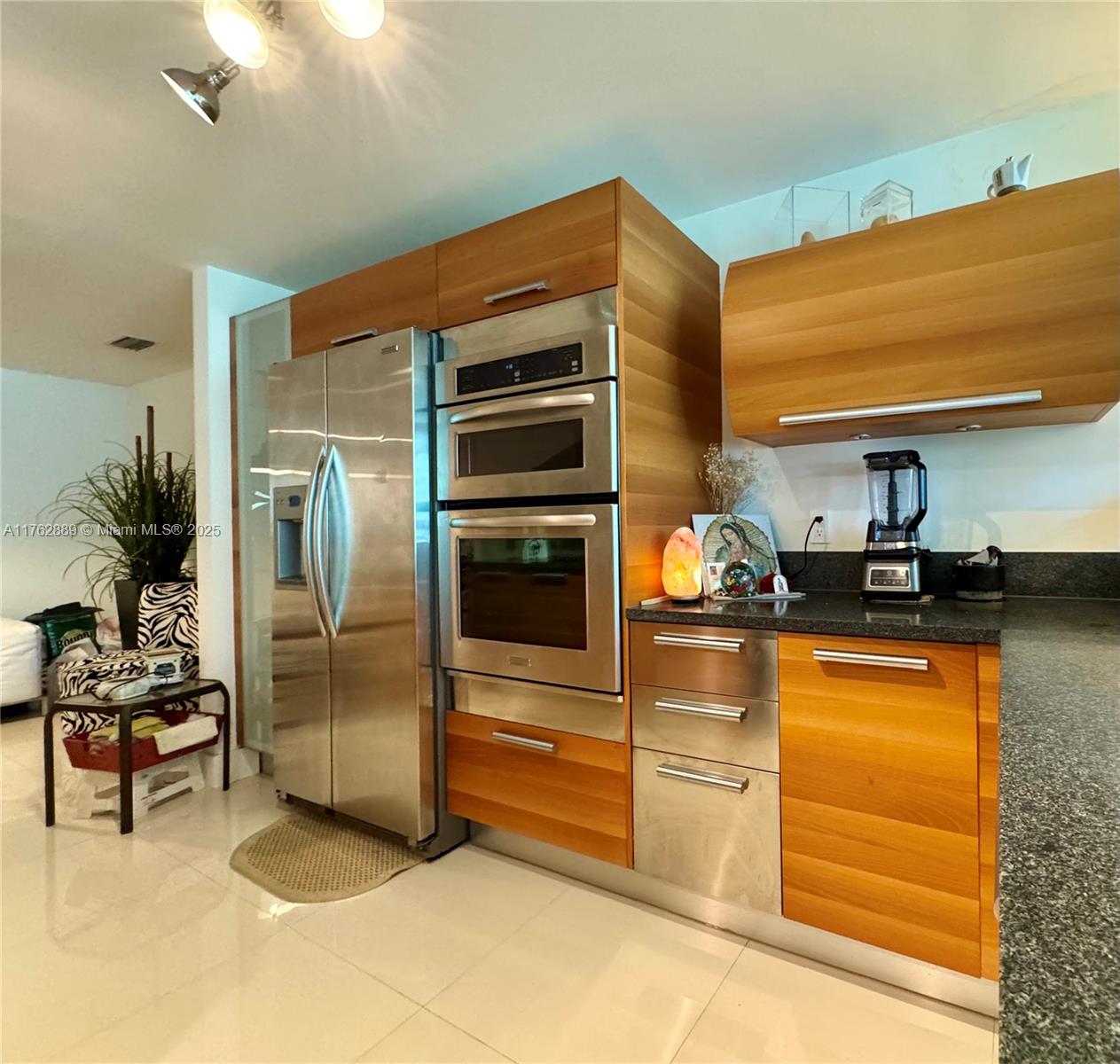 2950 NE 188th St 149