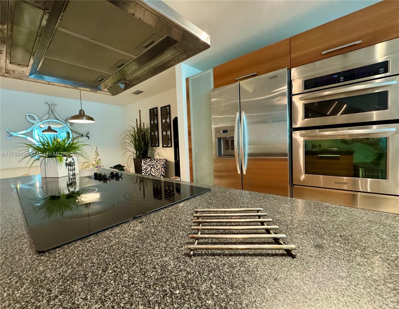 ARTECH RESIDENCES AT AVEN - Residential