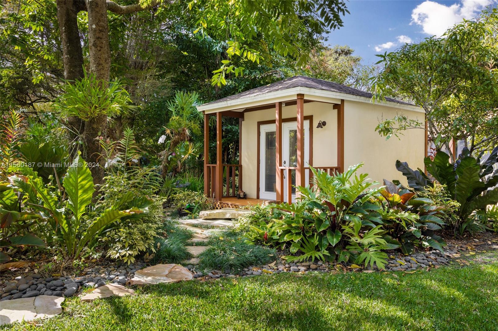 D & W SUBDIVISION - Residential