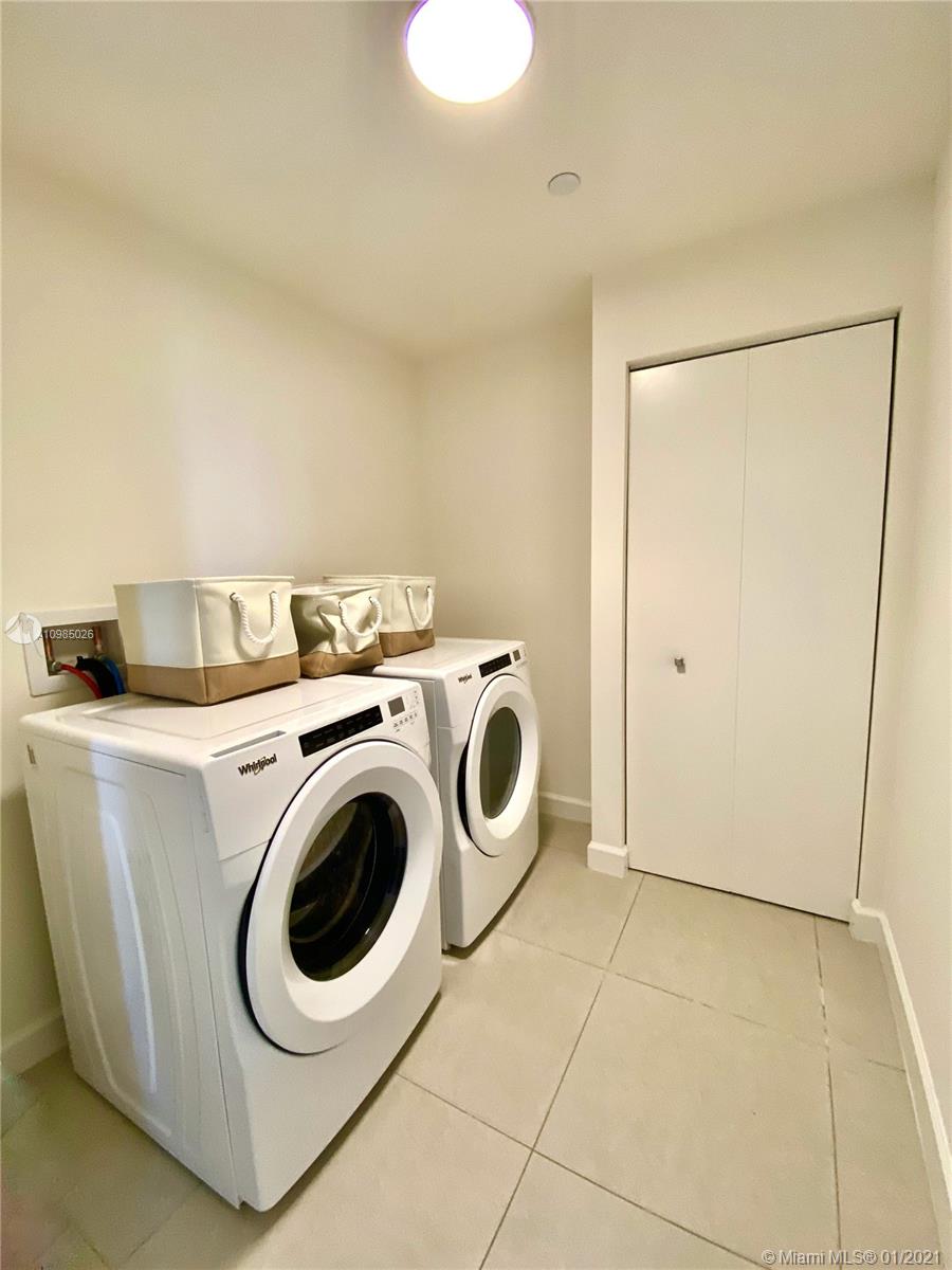5350 PARK CONDO - Residential