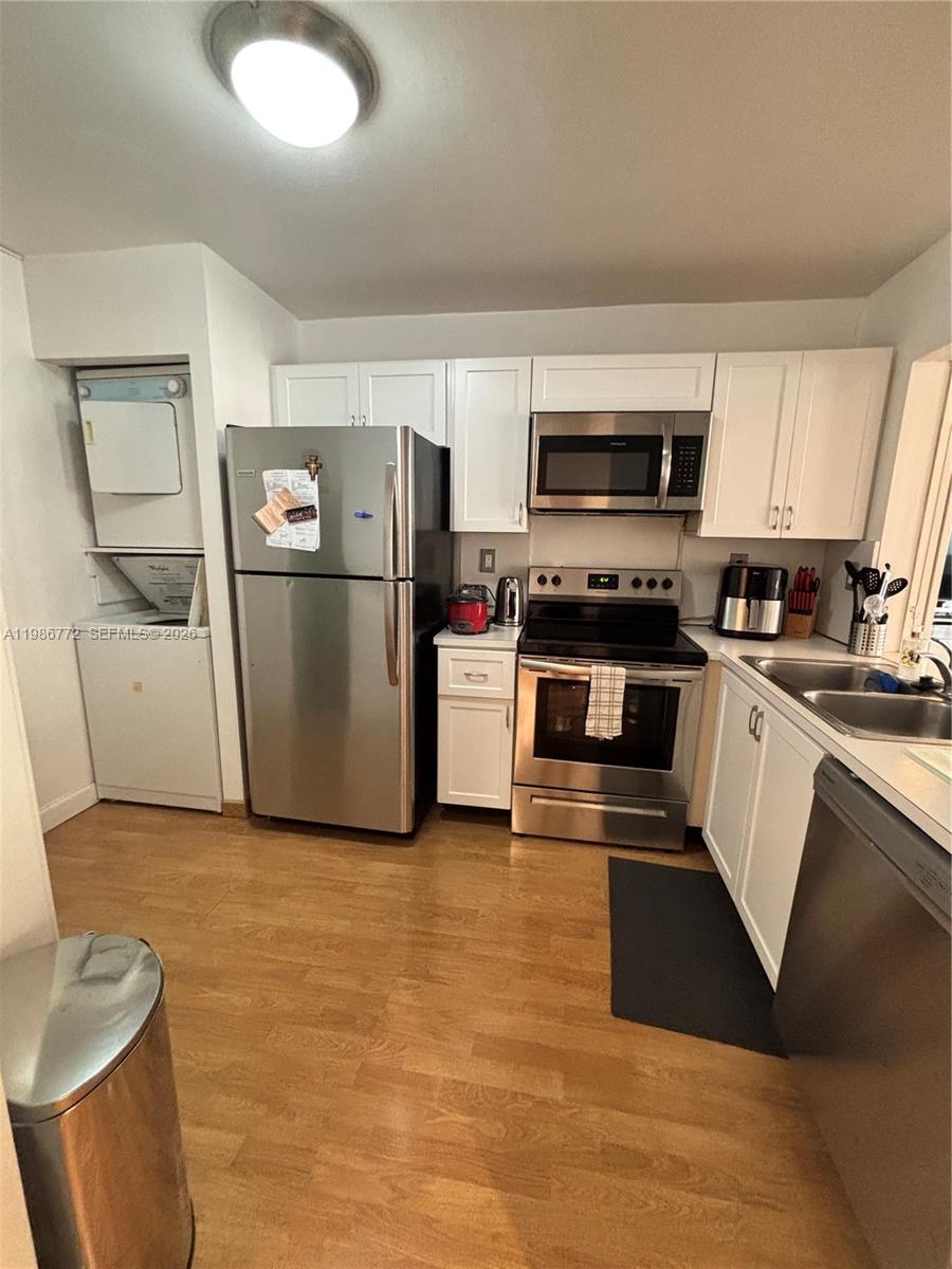 BRICKELL PLACE PHASE II C - Residential