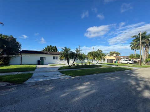 Photo of 9335 SW 17th St, Miami, FL 33165 (MLS # A11888432)