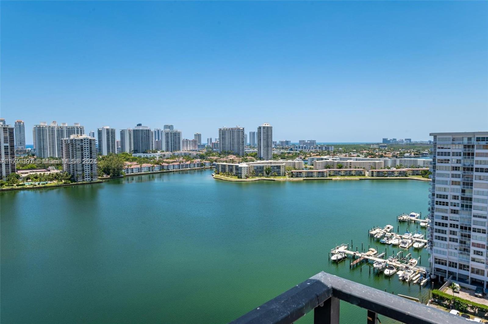 2780 Ne 183rd St 2106, Aventura, Miami-Dade County, Florida - 2 Bedrooms  
2 Bathrooms - 