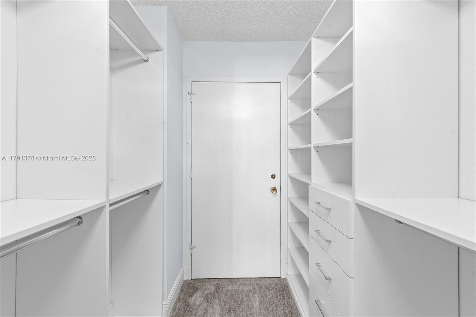 COMMODORE PLAZA CONDO - Residential
