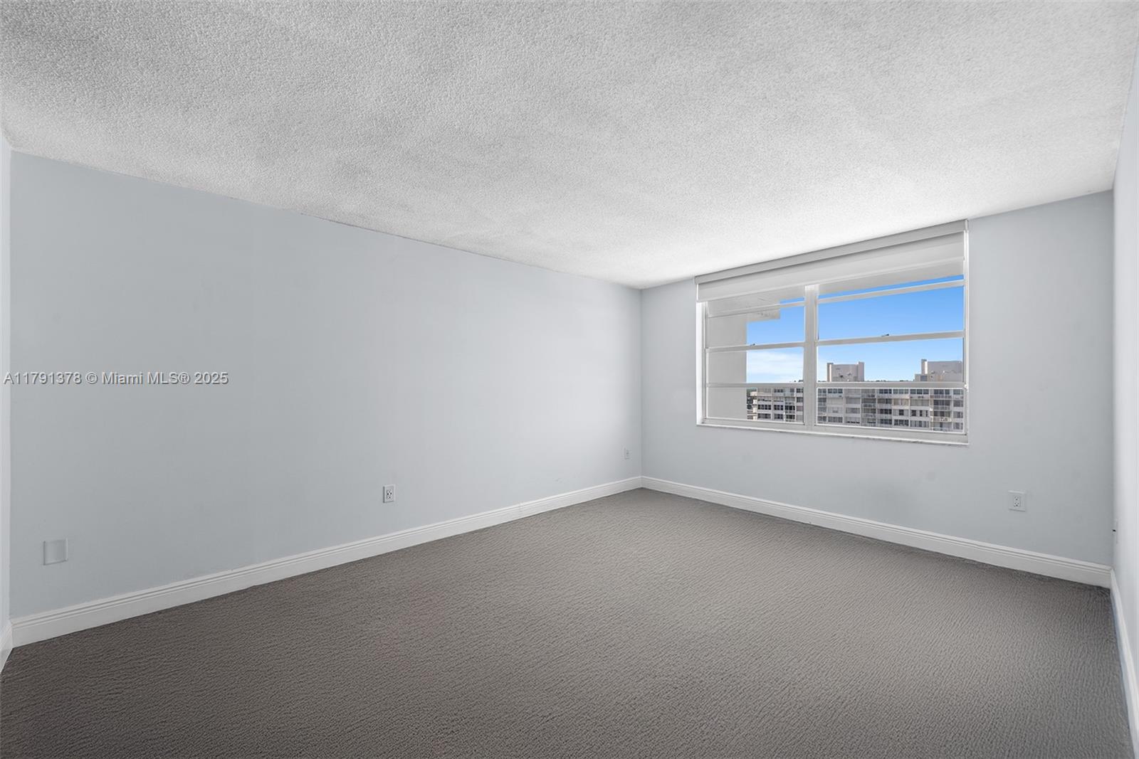 COMMODORE PLAZA CONDO - Residential