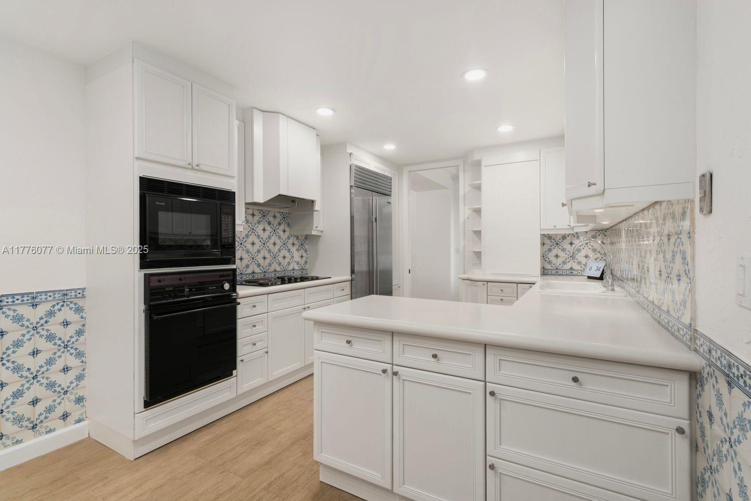 OCEANSIDE @ FISHER ISL CO - Residential