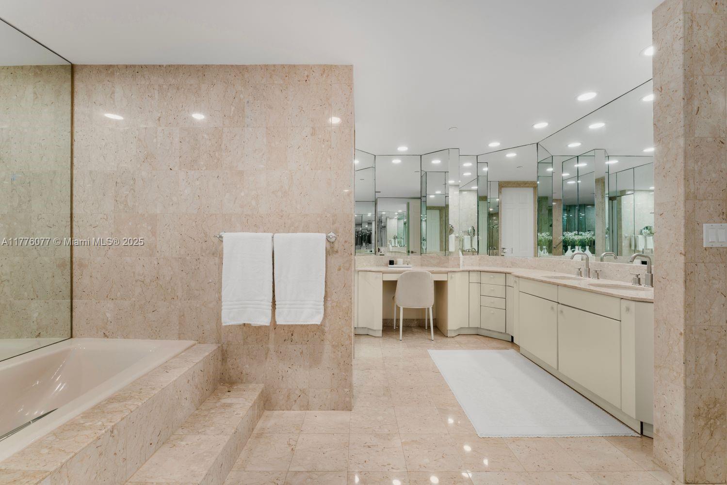 OCEANSIDE @ FISHER ISL CO - Residential