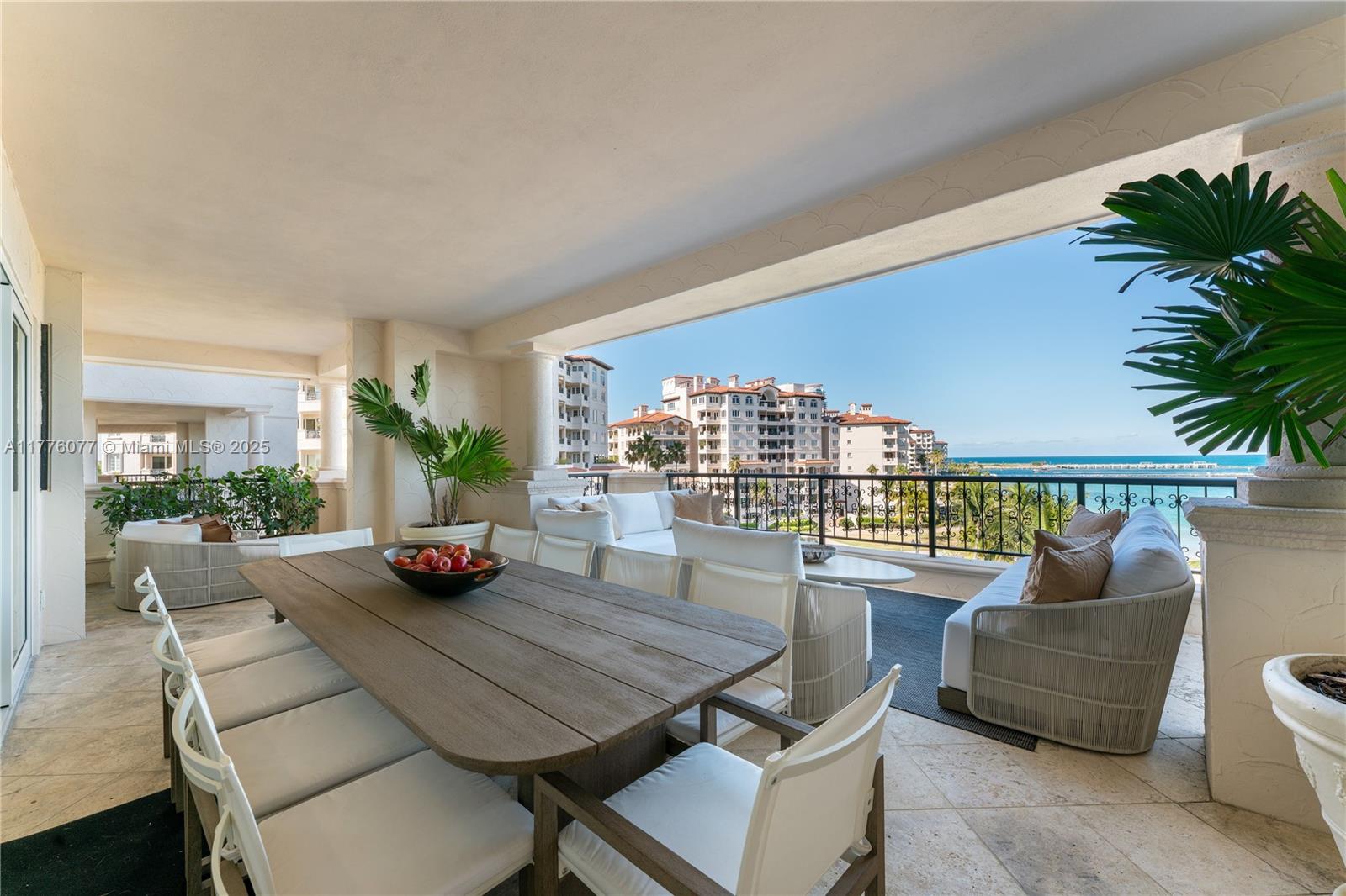 OCEANSIDE @ FISHER ISL CO - Residential