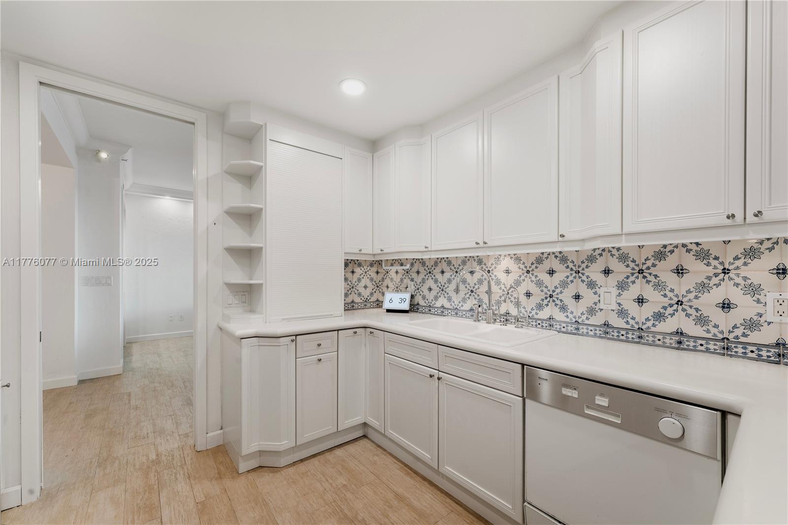 OCEANSIDE @ FISHER ISL CO - Residential