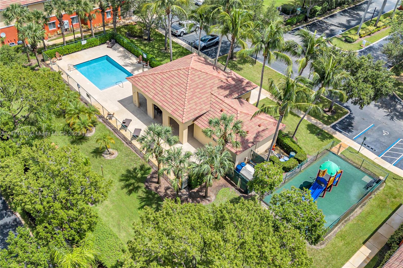 VILLAS OF PALOMINO - Residential