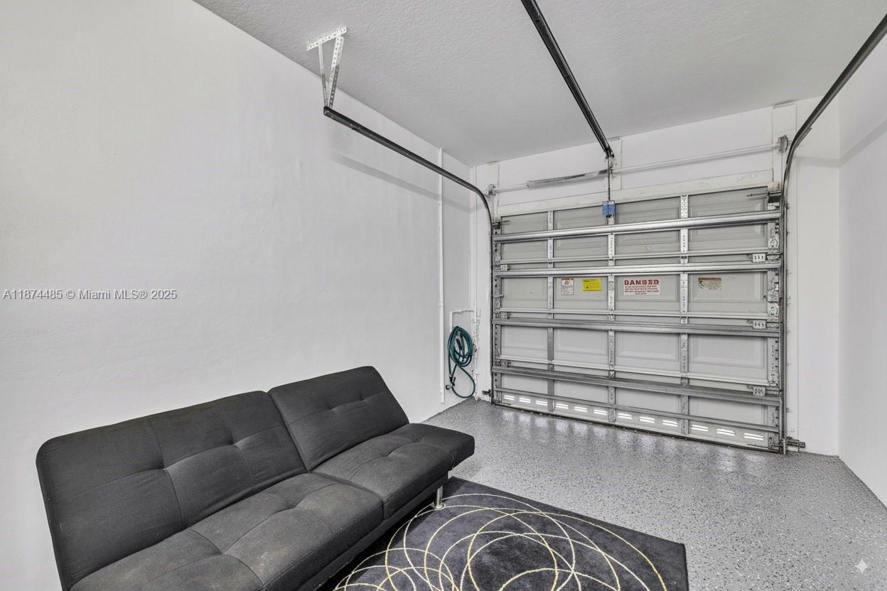 VILLAS OF PALOMINO - Residential