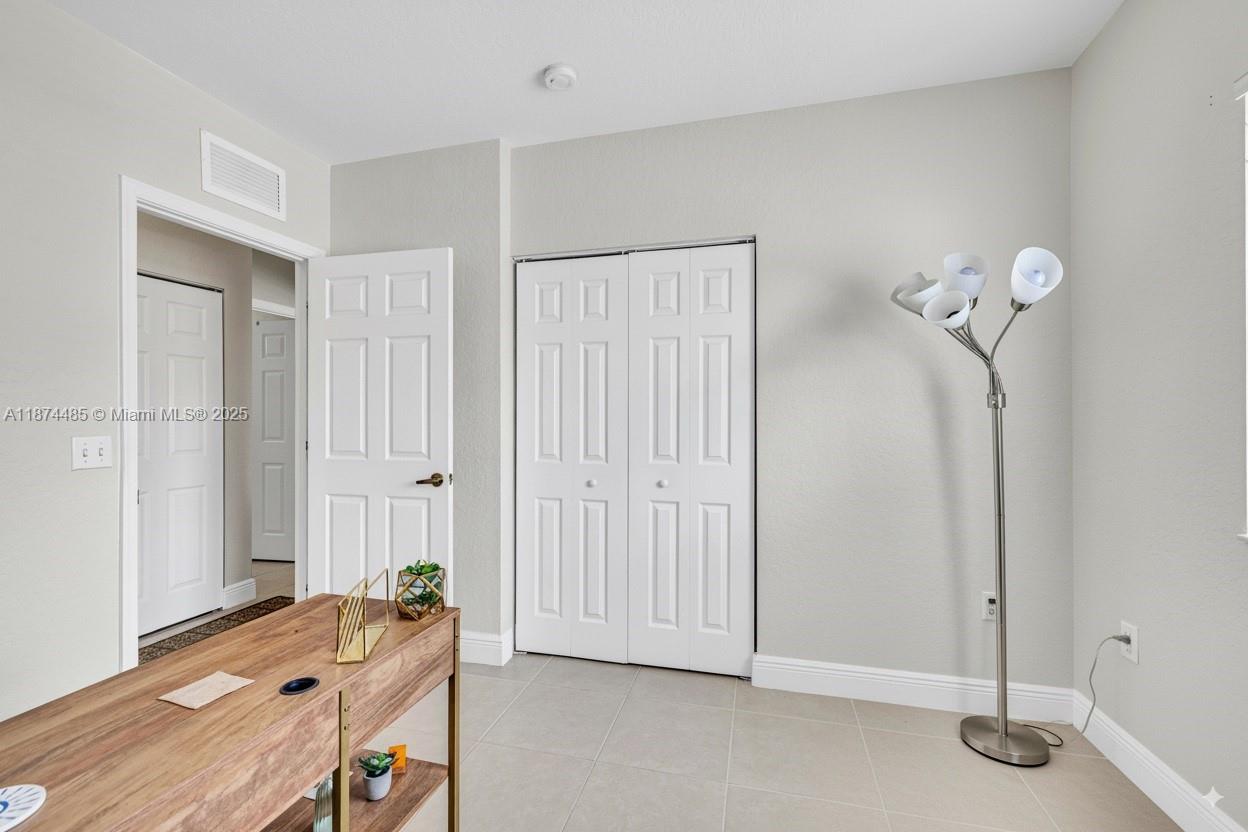 VILLAS OF PALOMINO - Residential