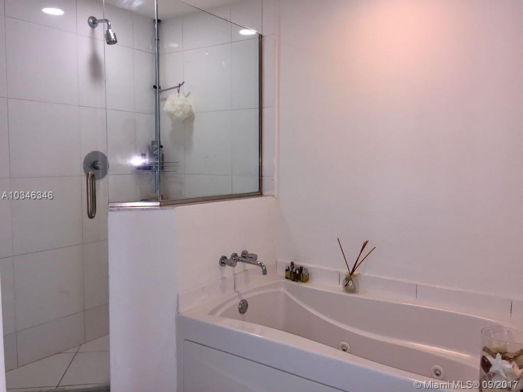 500 BRICKELL EAST CONDO - Residential Lease