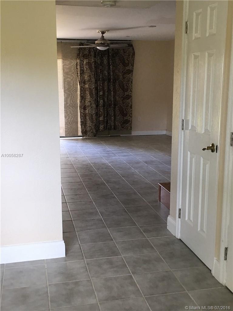 Hollywood Gardens 1 Condo - Residential Lease