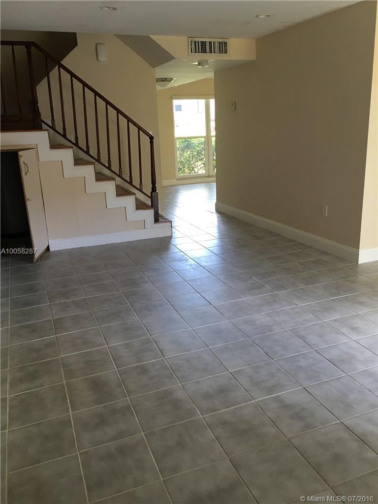 Hollywood Gardens 1 Condo - Residential Lease