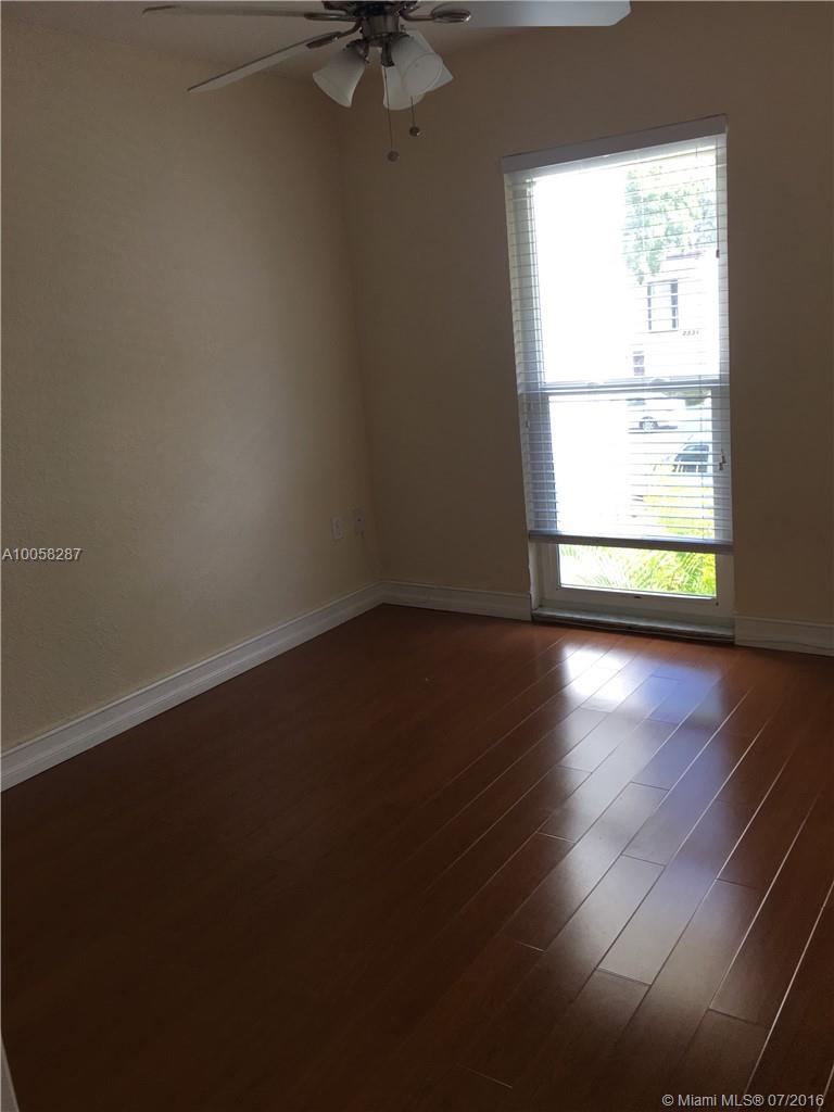 Hollywood Gardens 1 Condo - Residential Lease