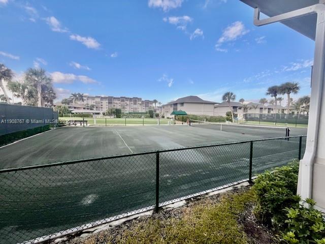 OCEAN VILLAS III CONDOMIN - Residential