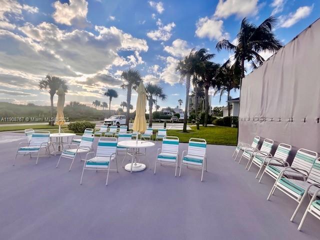 OCEAN VILLAS III CONDOMIN - Residential