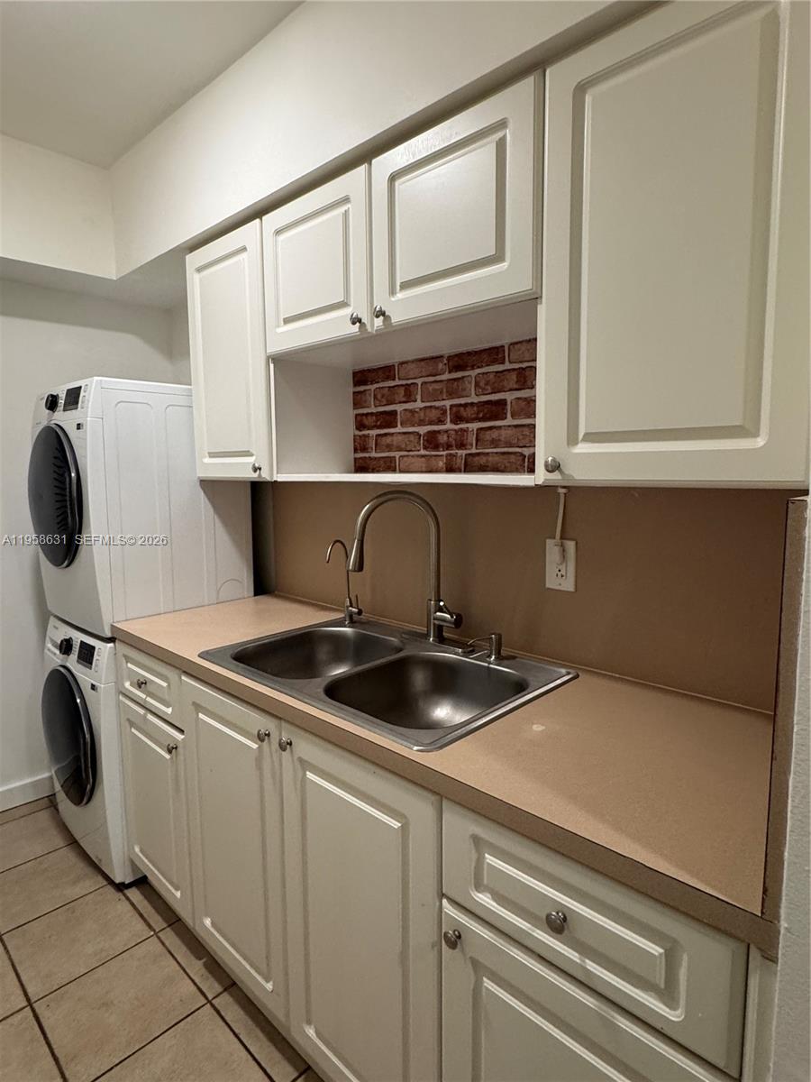 921 MERIDIAN AVE APTS CON - Residential Lease