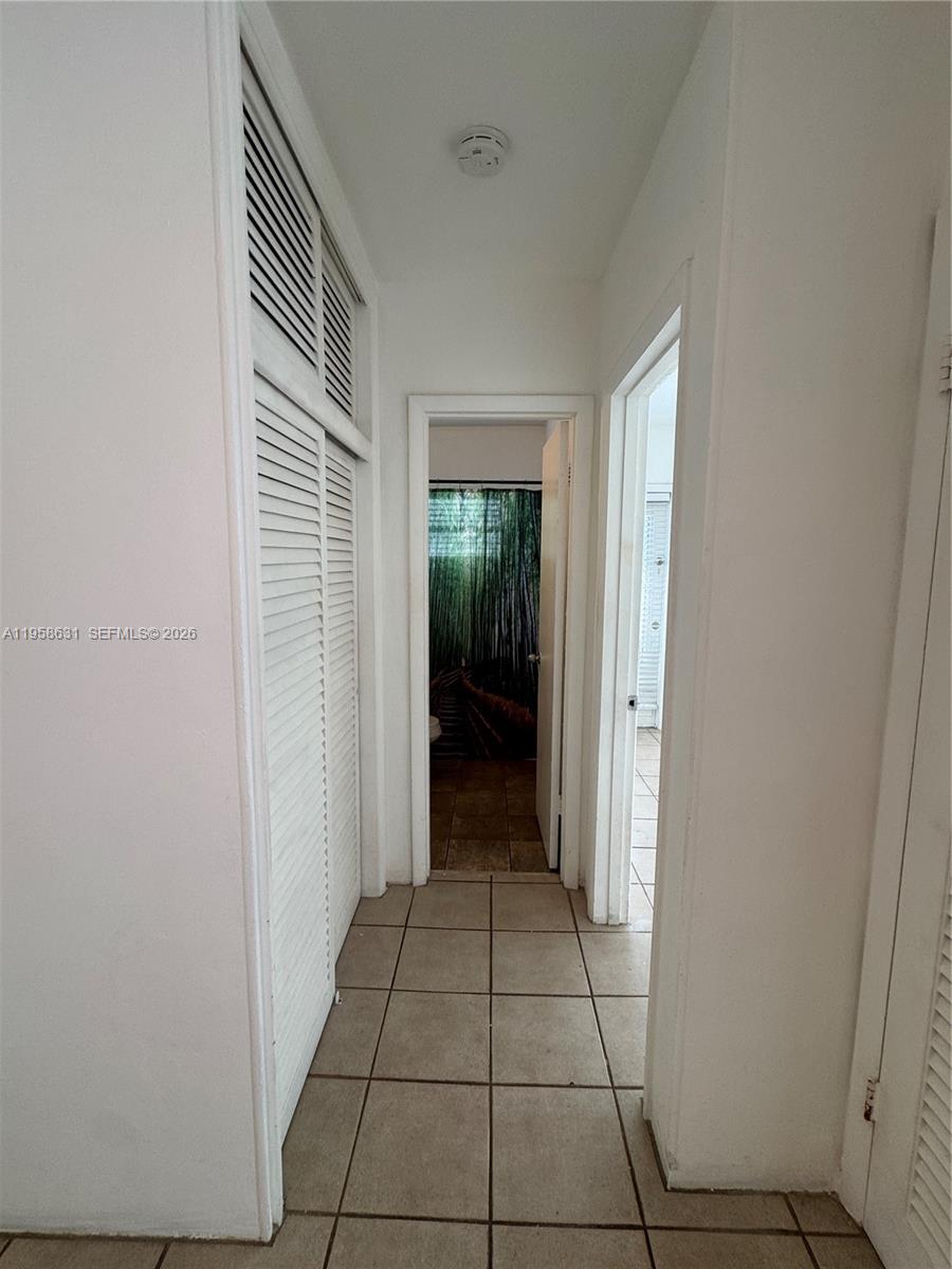 921 MERIDIAN AVE APTS CON - Residential Lease