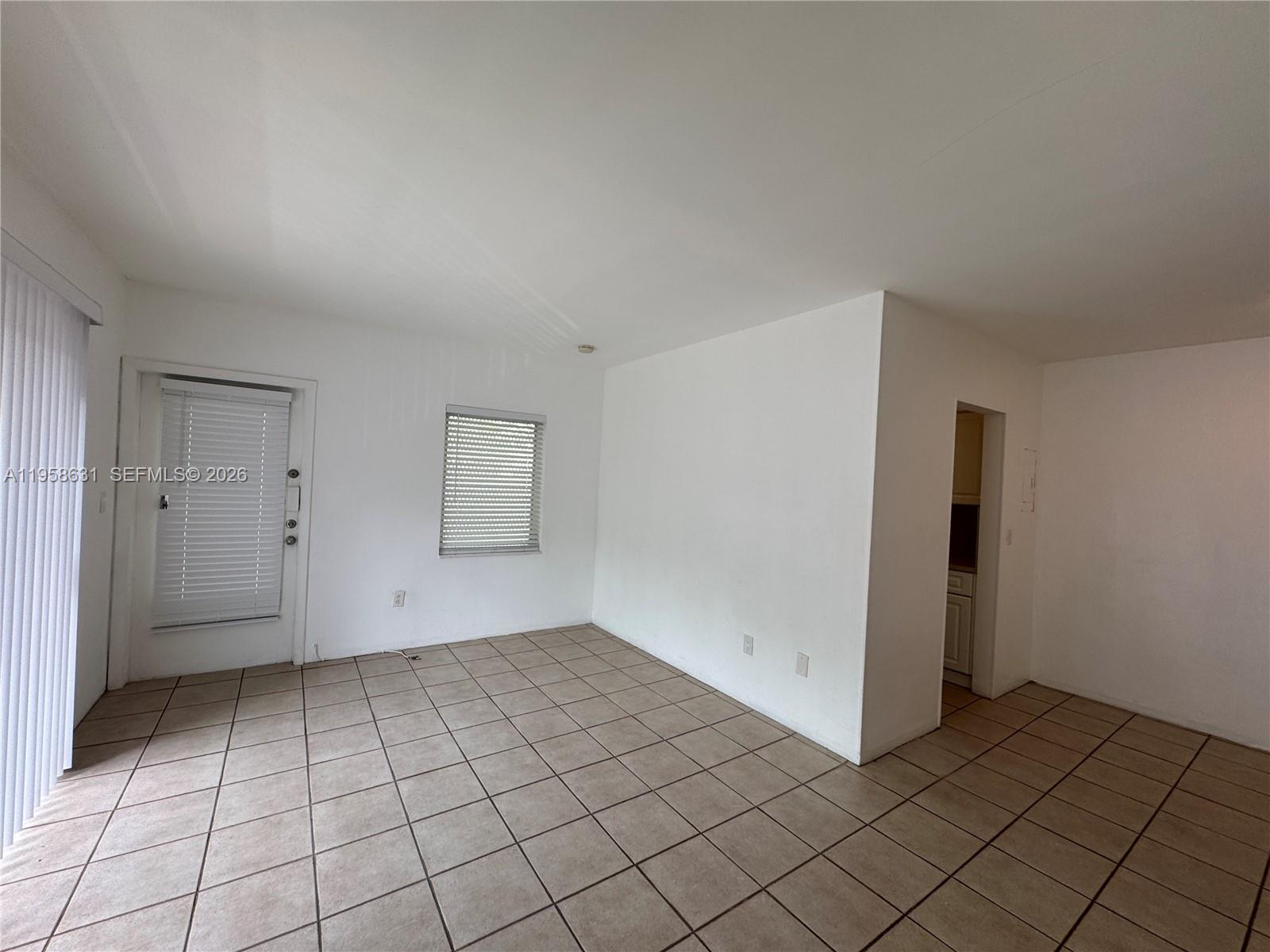 921 MERIDIAN AVE APTS CON - Residential Lease