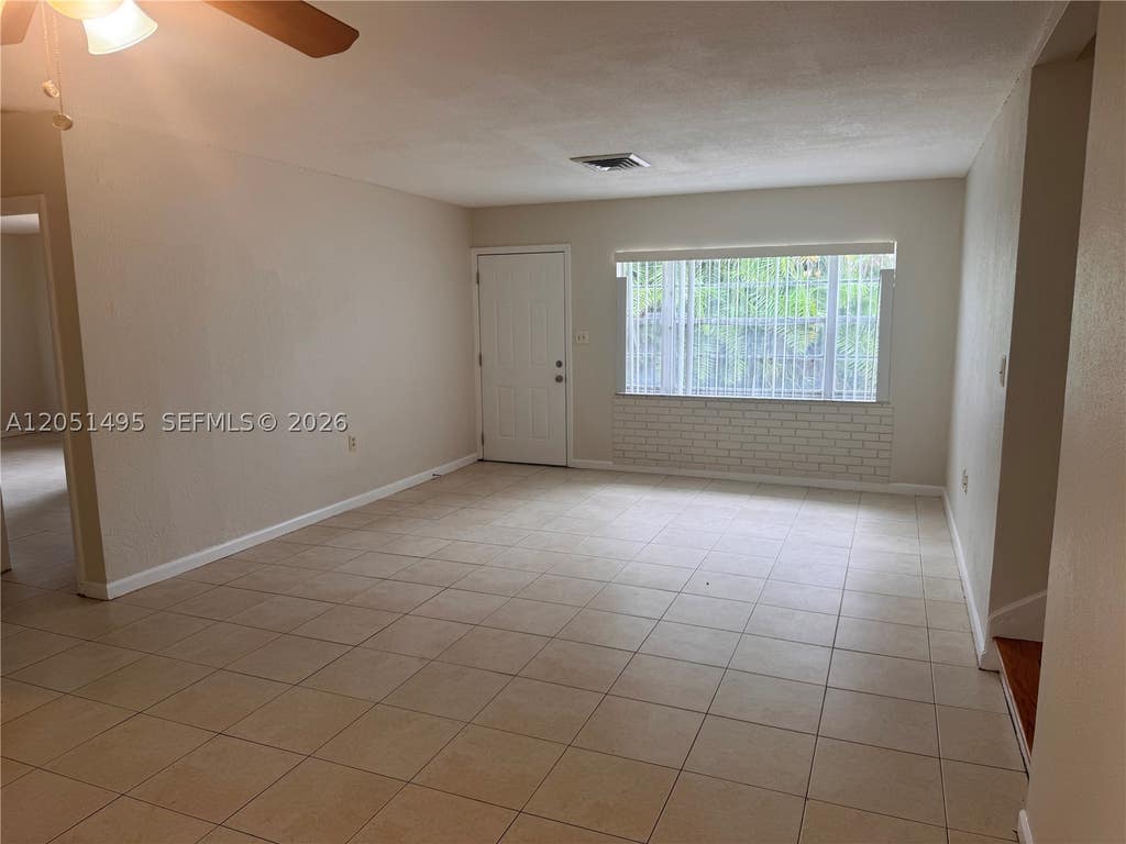 Photo of 1701 Sunrise Blvd, Fort Pierce, FL 34950 (MLS # A12051495)